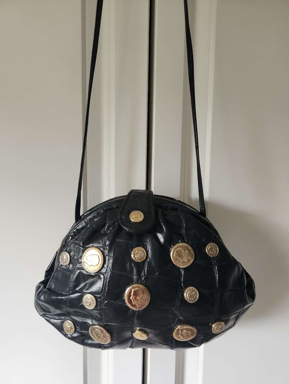 Vintage Black Croc Embossed Leather Coin Statement Shoulder Bag Made USA